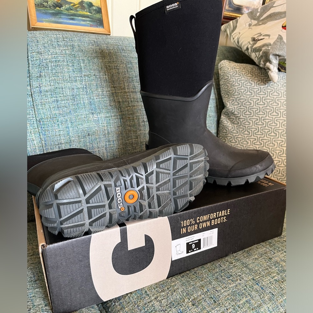Mens Bogs size9